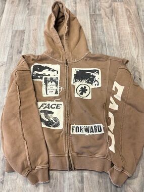 FACE Patch Zip Up Hoodie Desert Brown Distressed Streetwear Size Small NWT